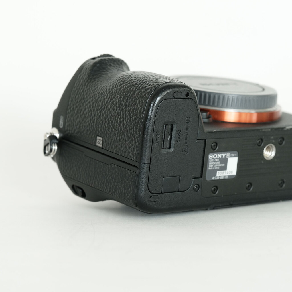 SONY α7 III(ILCE-7M3) SONY α7 III(ILCE-7M3)