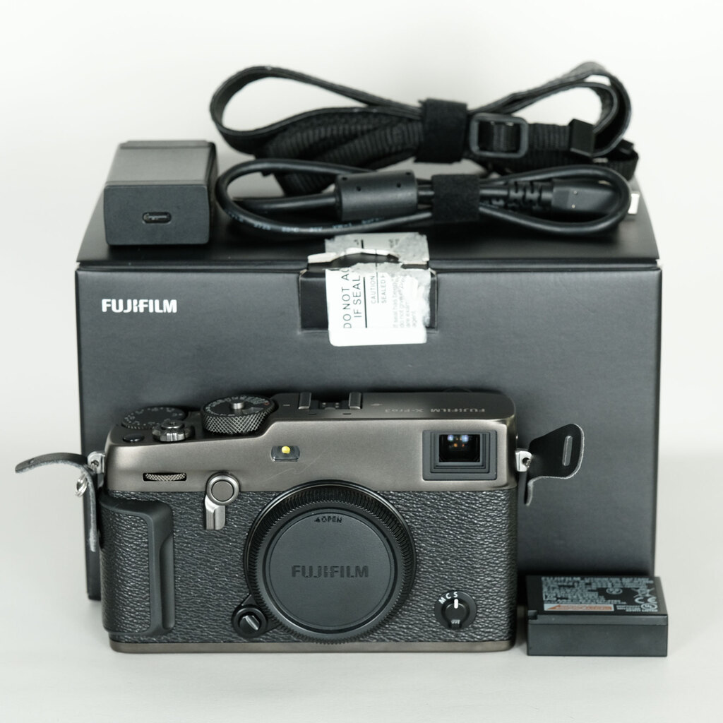 FUJIFILM X-Pro3 FUJIFILM X-Pro3