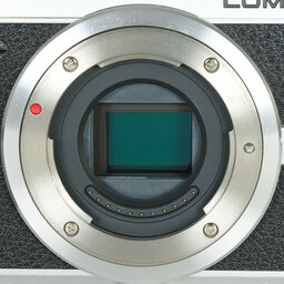 Panasonic LUMIX DMC-GX7MK2 ボディ シルバー Panasonic LUMIX DMC-GX7MK2 ボディ シルバー