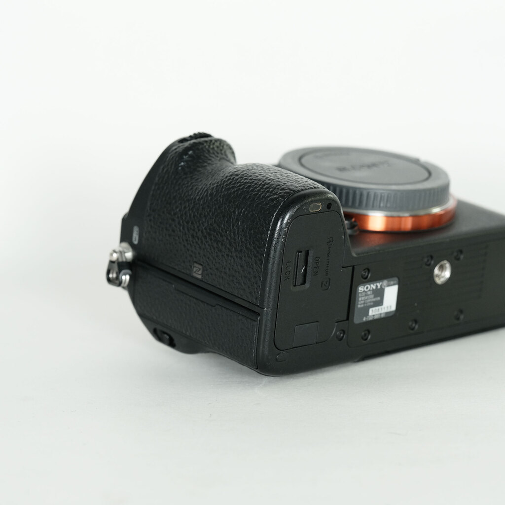 SONY α7 III(ILCE-7M3) SONY α7 III(ILCE-7M3)