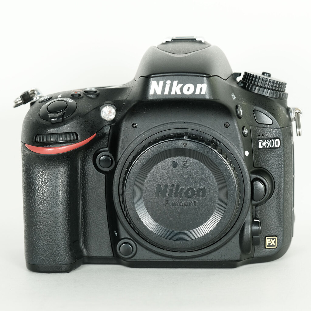 Nikon D600