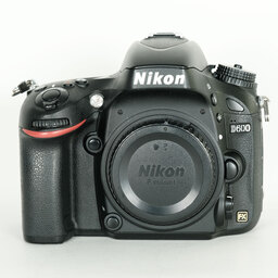 Nikon D600