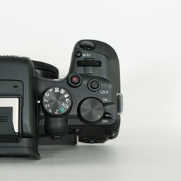 Canon EOS R10 Canon EOS R10