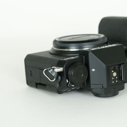 FUJIFILM X-S20