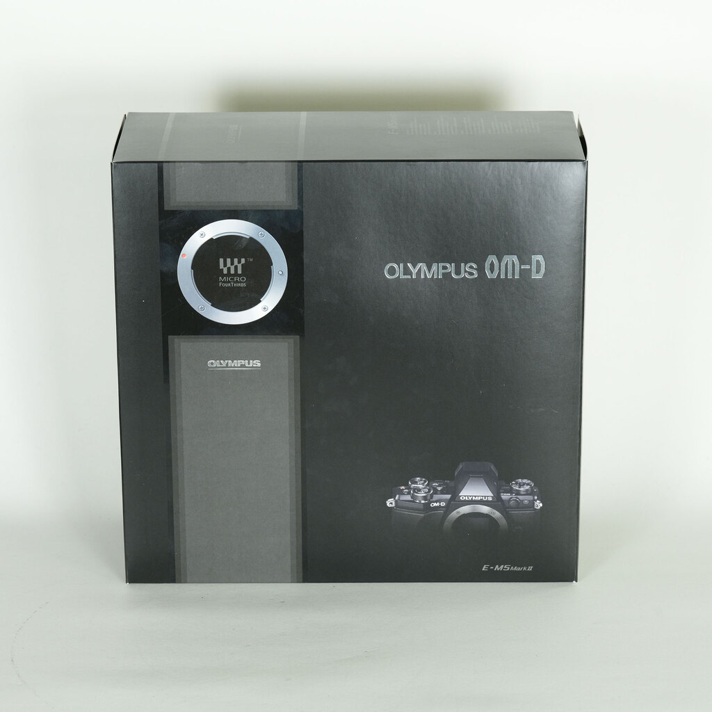 OLYMPUS OM-D E-M5 Mark II OLYMPUS OM-D E-M5 Mark II