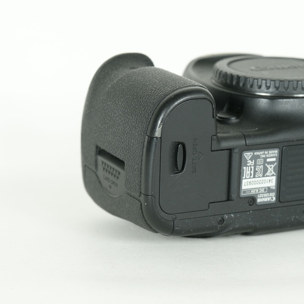 Canon EOS 5D Mark III Canon EOS 5D Mark III