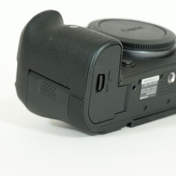 Canon EOS R6 Canon EOS R6