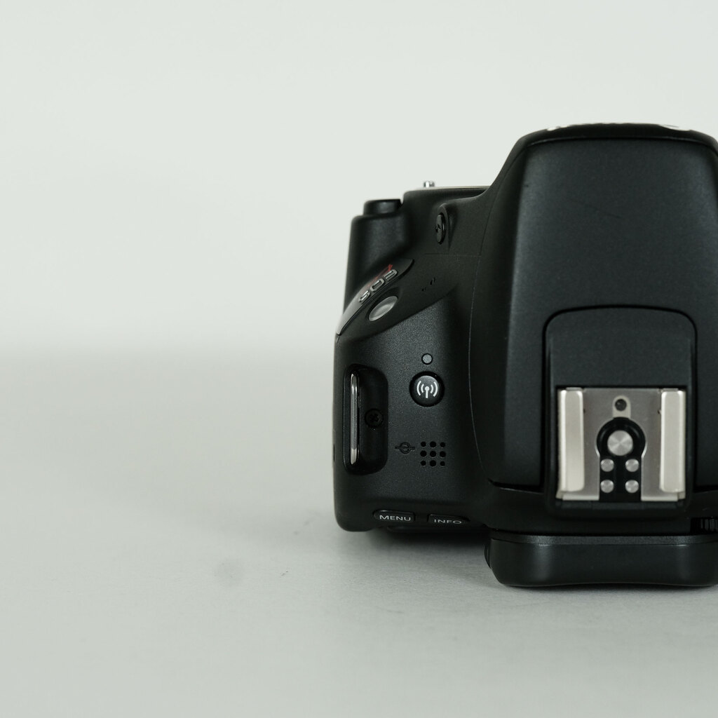 Canon EOS Kiss X9の出品 | ONE SCENE（ワンシーン）