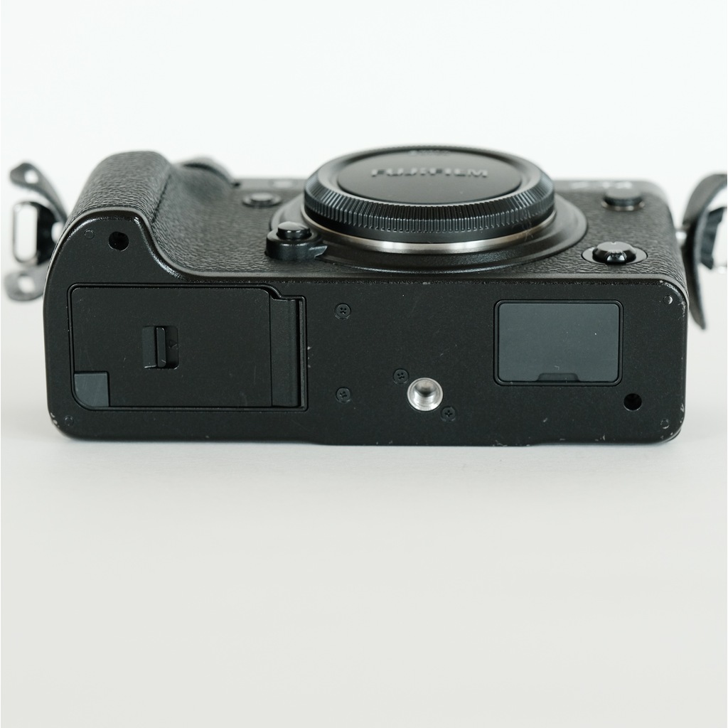 FUJIFILM X-T4