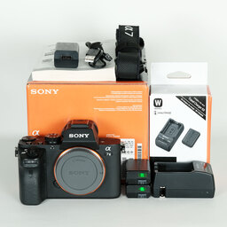 SONY α7 II(ILCE-7M2) SONY α7 II(ILCE-7M2)