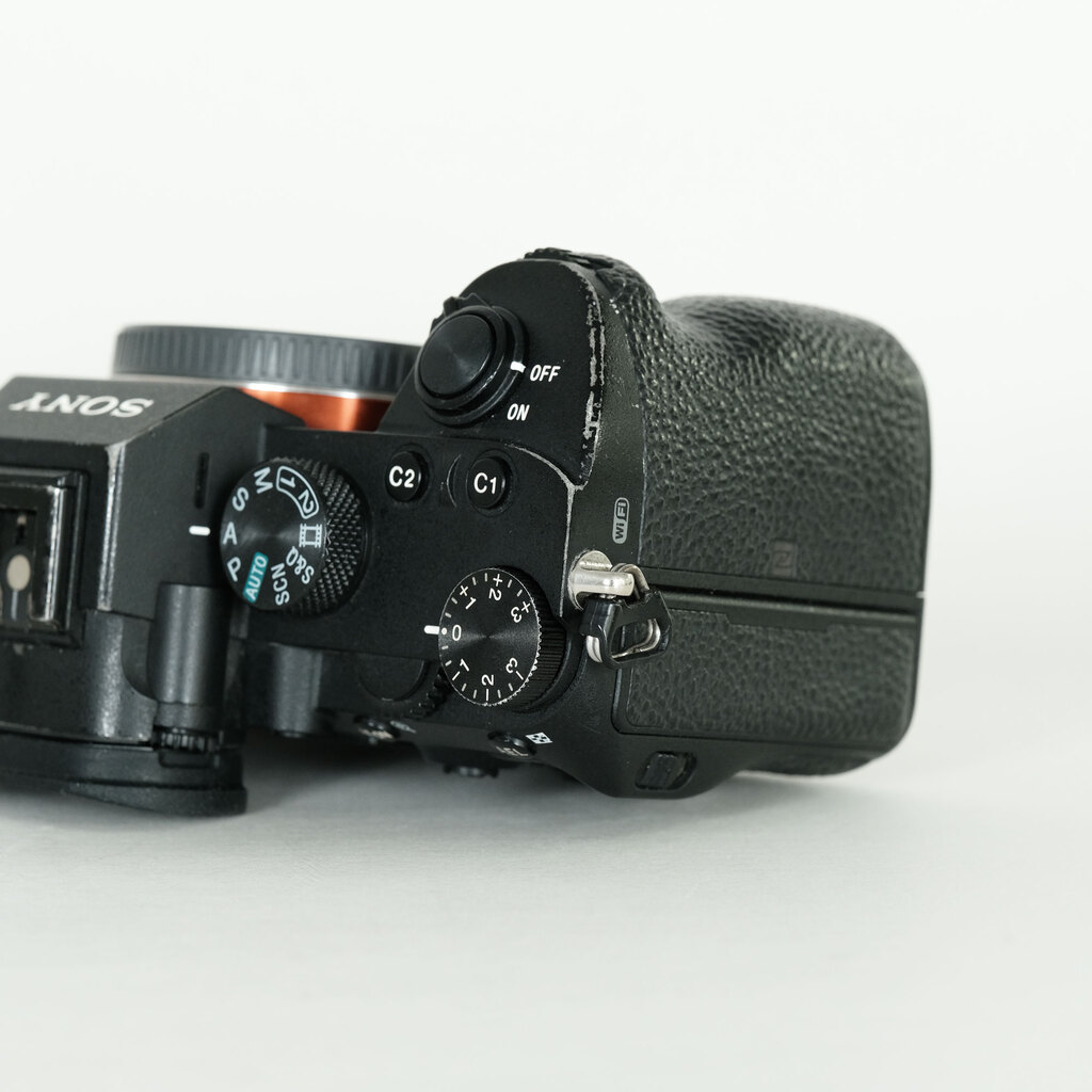 SONY α7 III（ILCE-7M3）の出品 | ONE SCENE（ワンシーン）