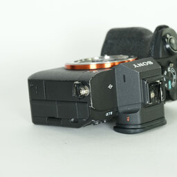 SONY α7 IV(ILCE-7M4) SONY α7 IV(ILCE-7M4)