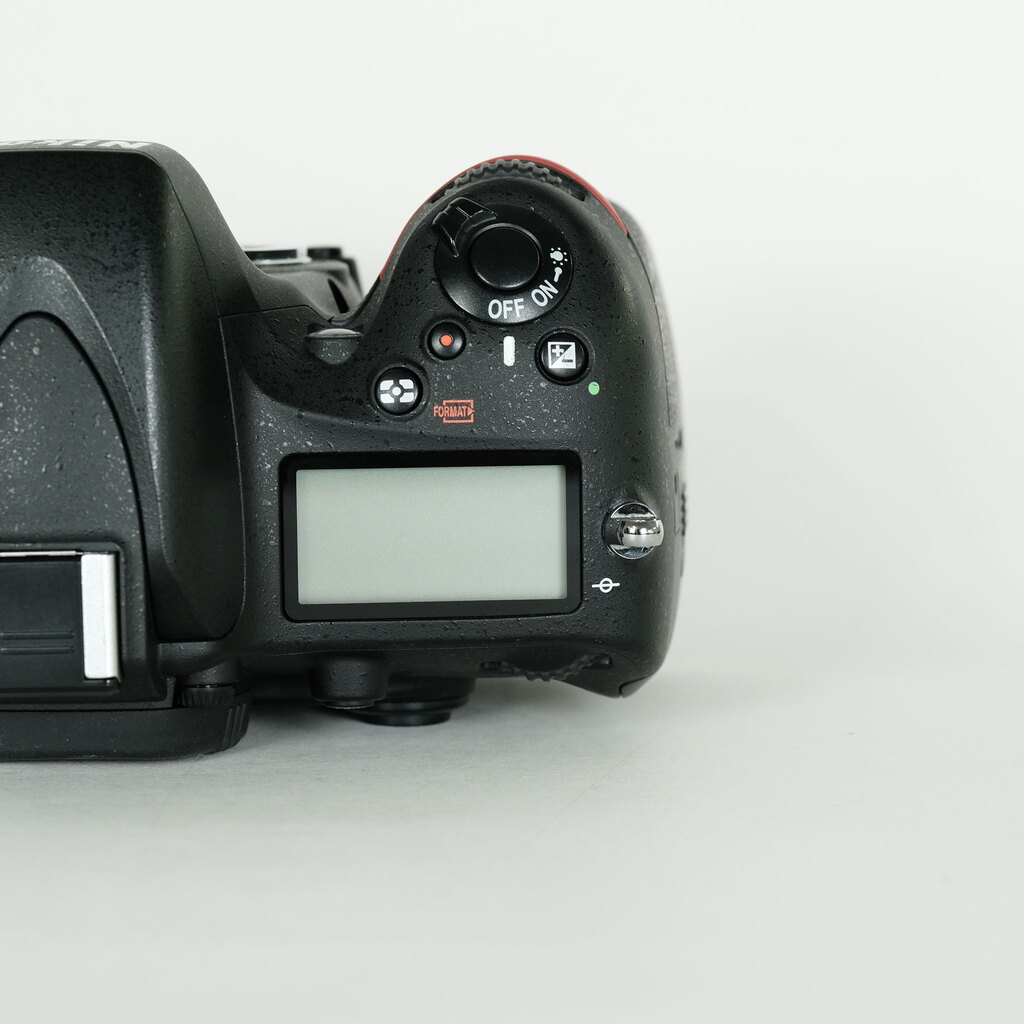 Nikon D610の出品 | ONE SCENE（ワンシーン）