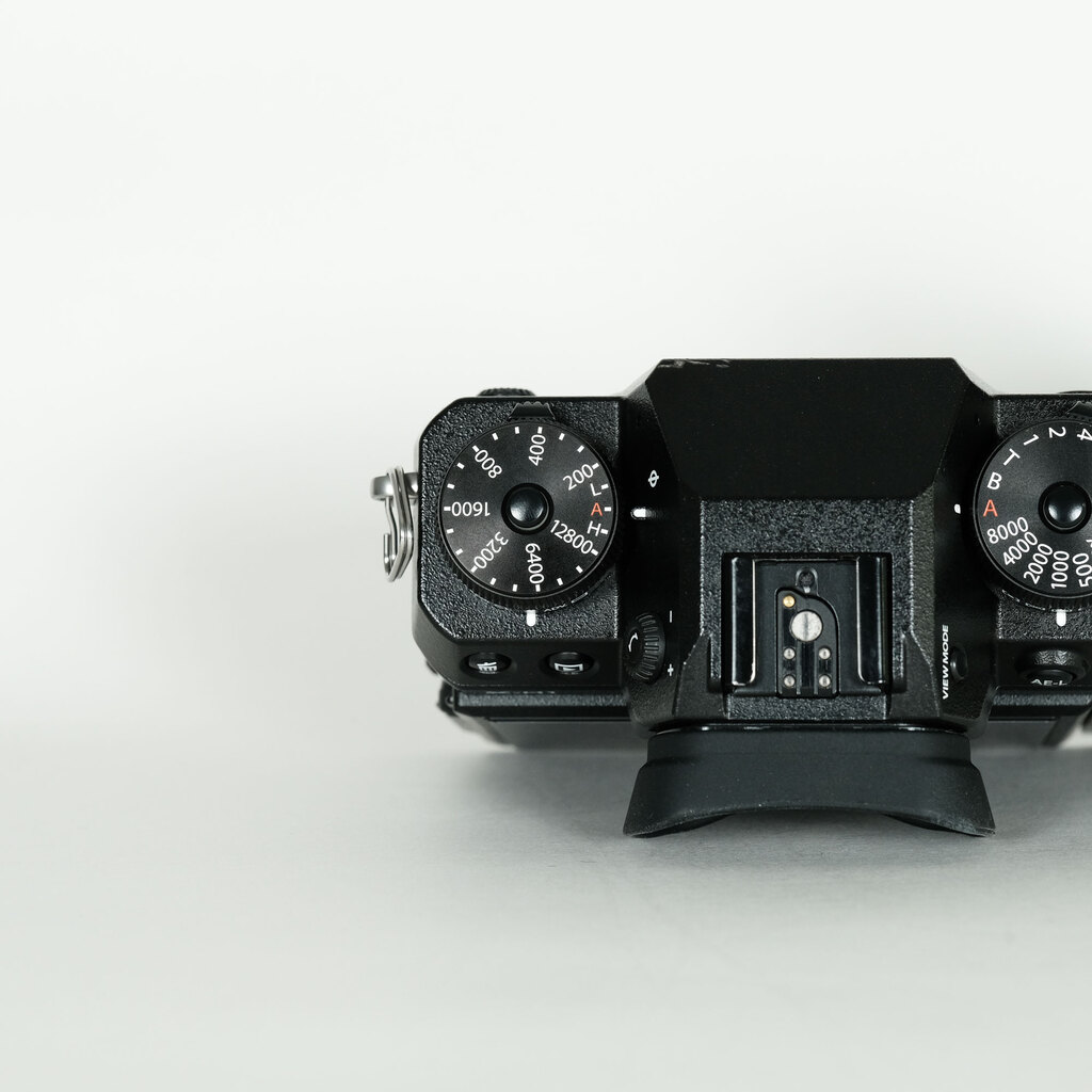 FUJIFILM X-H1 FUJIFILM X-H1