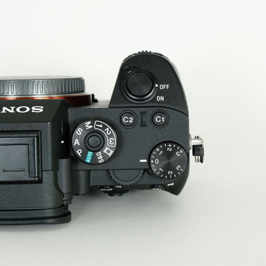 SONY α7R III(ILCE-7RM3) SONY α7R III(ILCE-7RM3)
