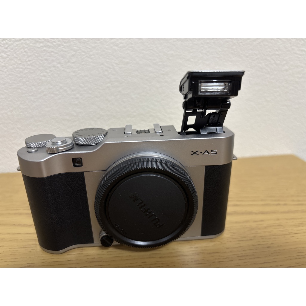 【美品】FUJIFILM X-A5【付属品あり】 FUJIFILM X-A5 レビュー】初心者向けの小型軽量 ミラーレス一眼