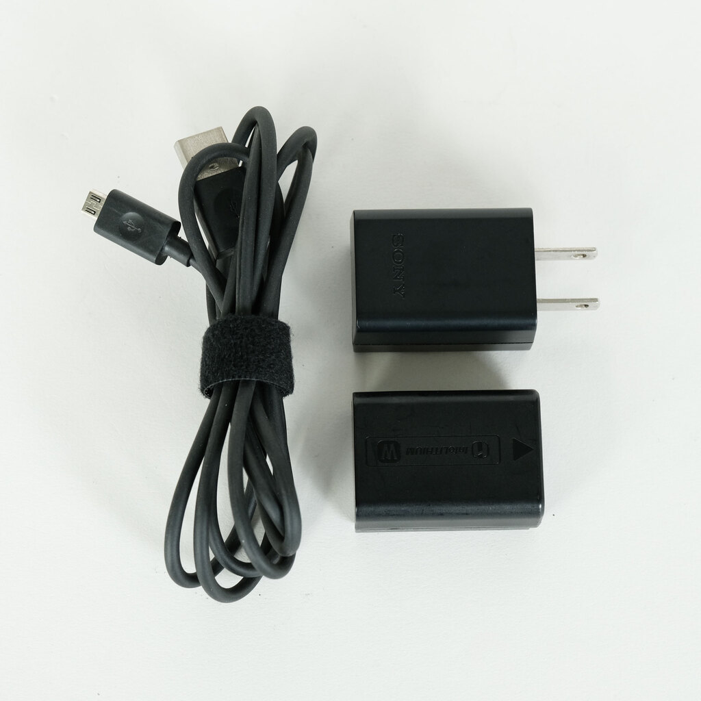 SONY α6400(ILCE-6400) SONY α6400(ILCE-6400)