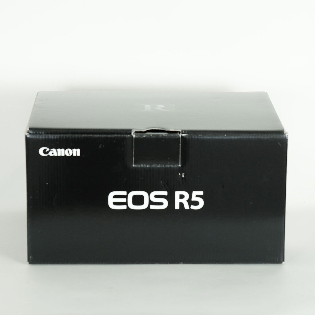 Canon EOS R5 Canon EOS R5