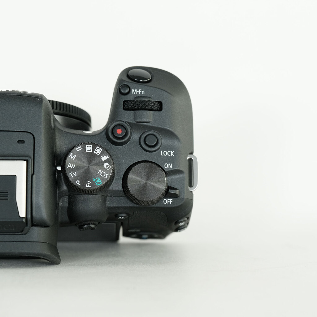 Canon EOS R10 Canon EOS R10