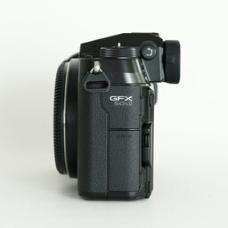 FUJIFILM GFX 50S II