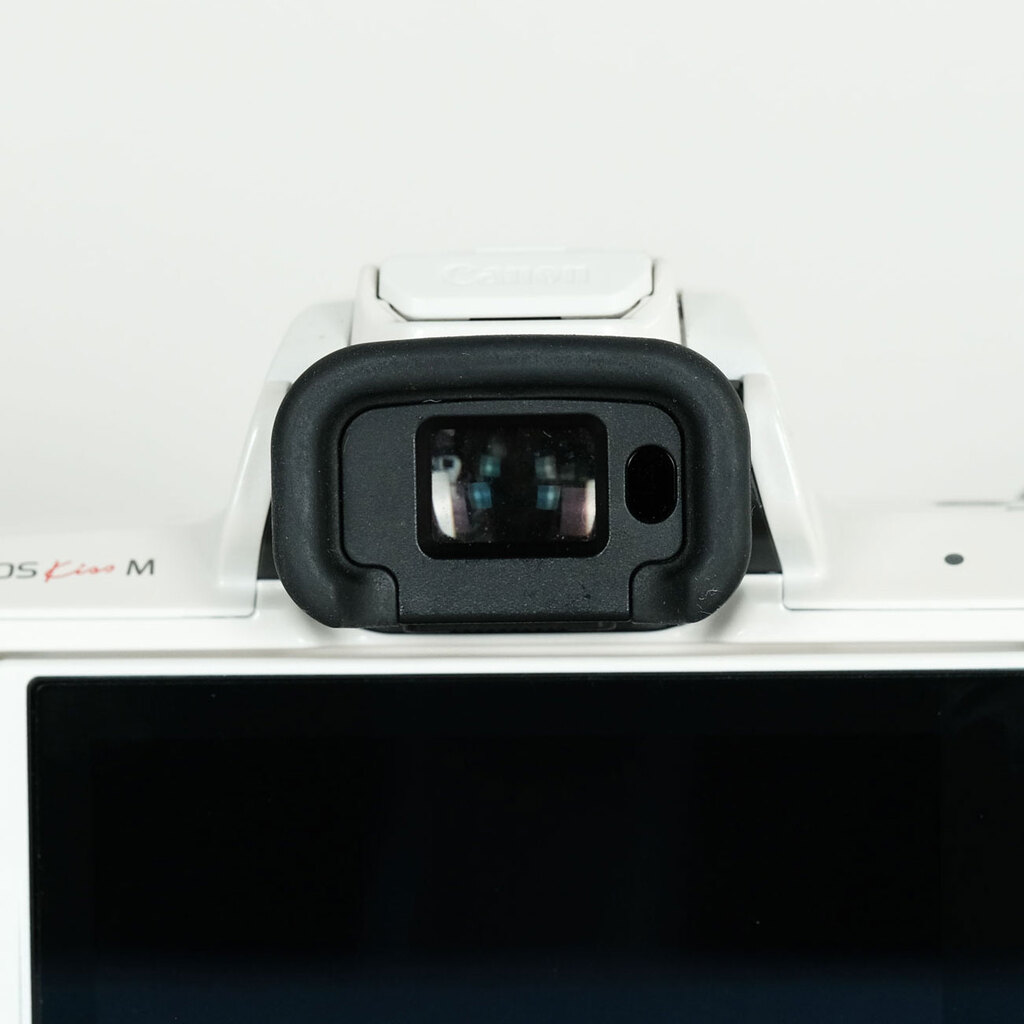 Canon EOS Kiss M