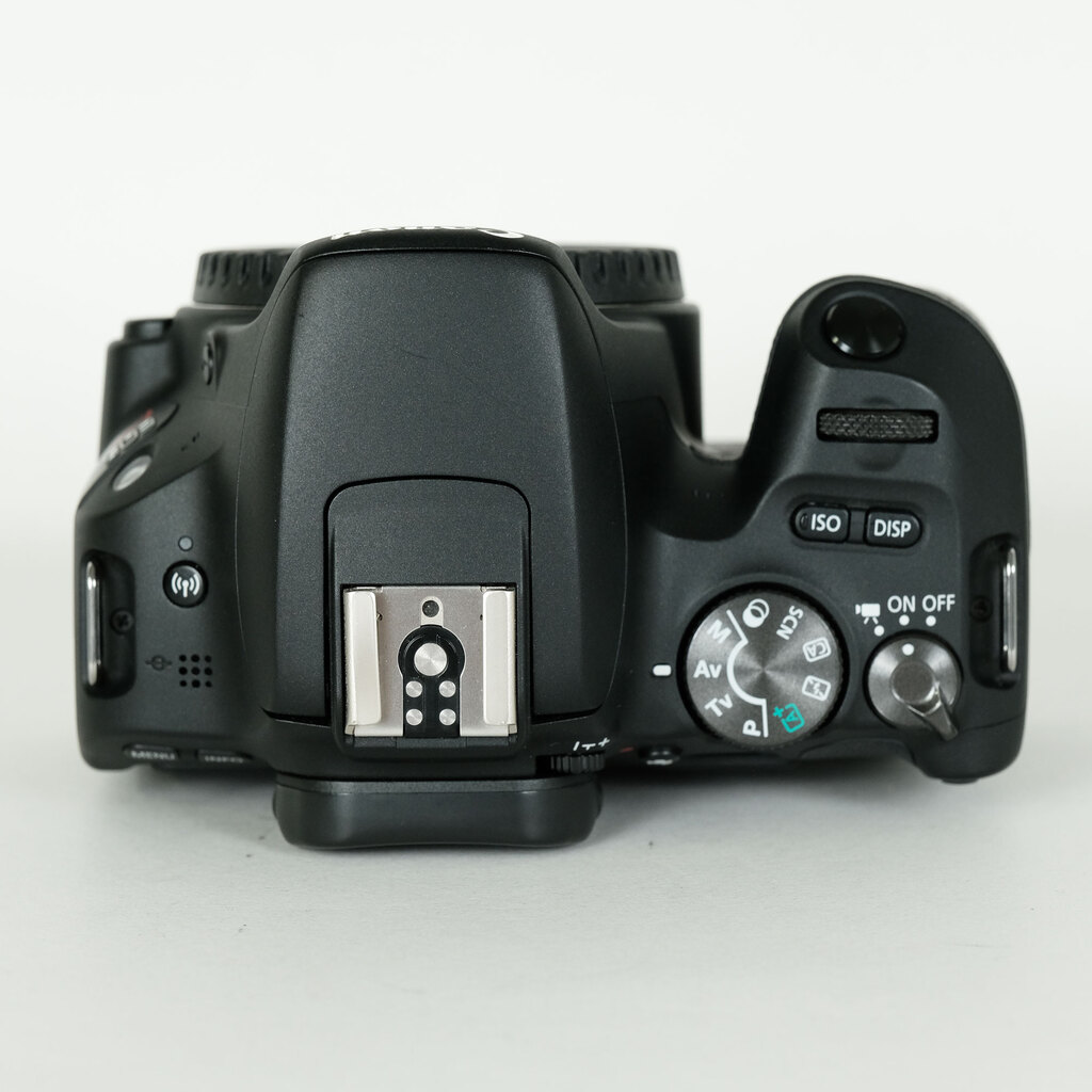 【大幅お値下げ】Canon Kiss X9 カメラ　標準レンズセット★美品★ Amazon | Canon デジタル一眼レフカメラ EOS Kiss X9 ブラック
