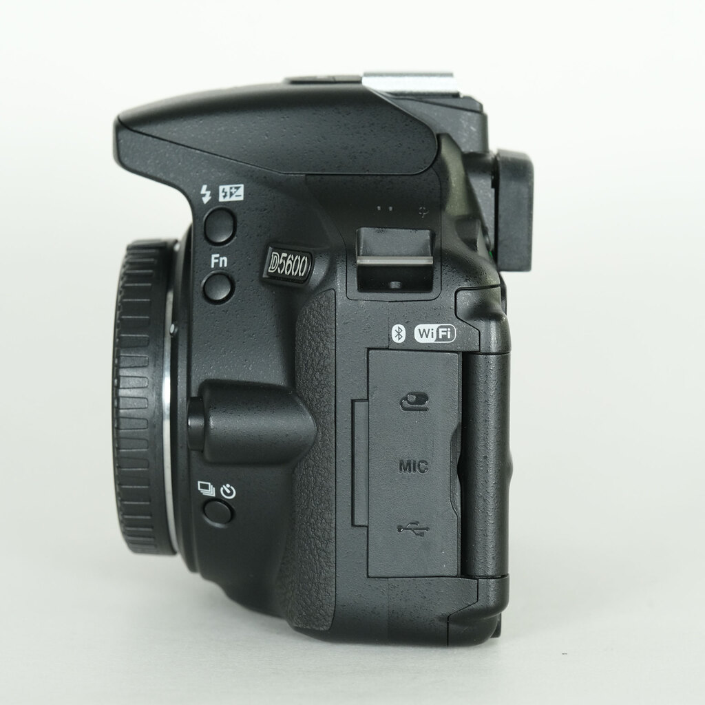 Nikon D5600