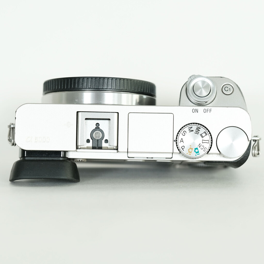 SONY α6000(ILCE-6000) SONY α6000(ILCE-6000)
