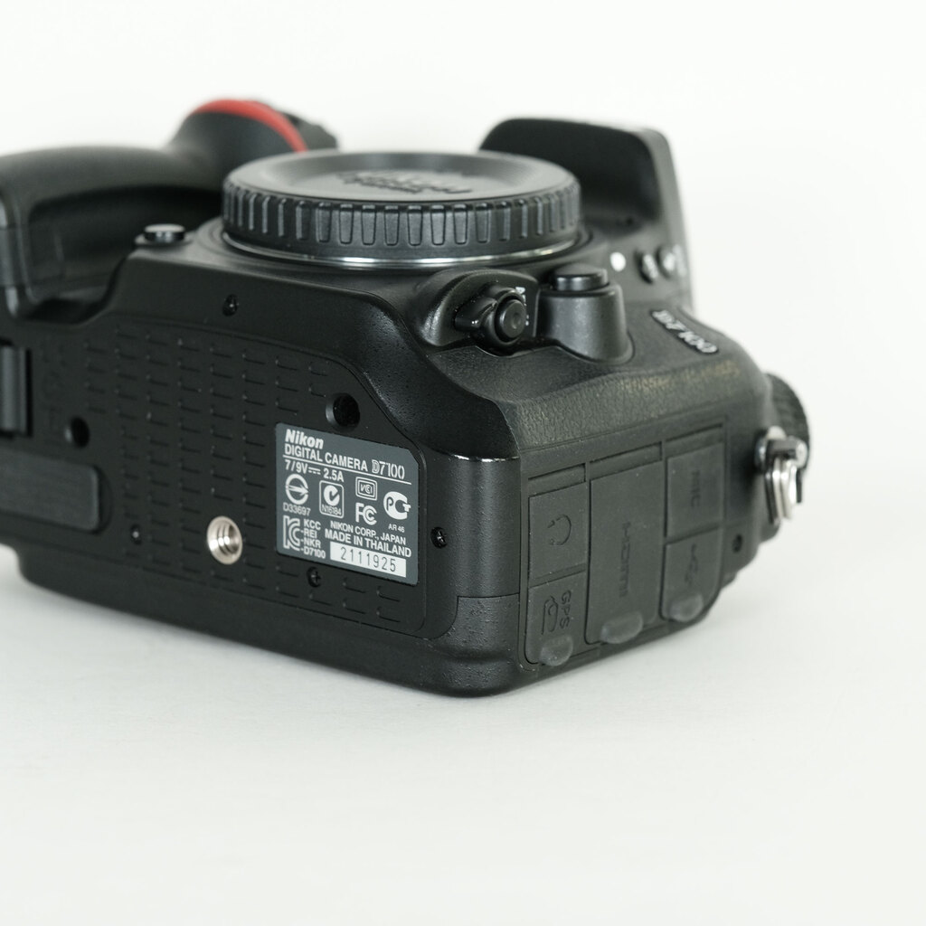 Nikon D7100