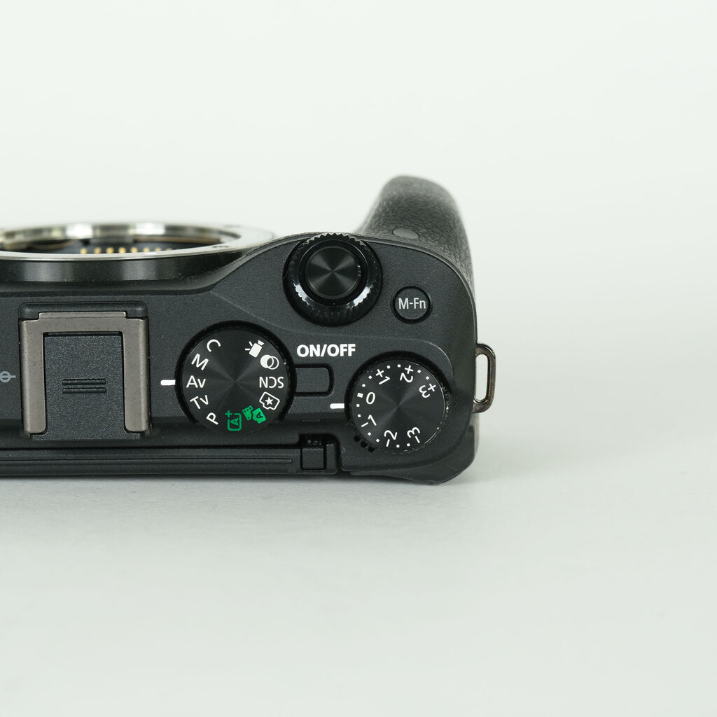 Canon EOS M3 ボディEVFキット ブラック