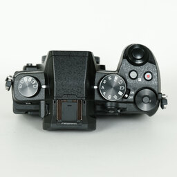 Panasonic LUMIX DMC-G8 Panasonic LUMIX DMC-G8