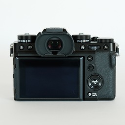 FUJIFILM X-T5