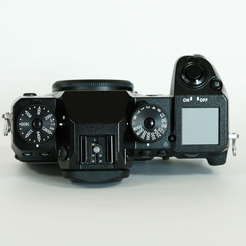 FUJIFILM X-H1 FUJIFILM X-H1