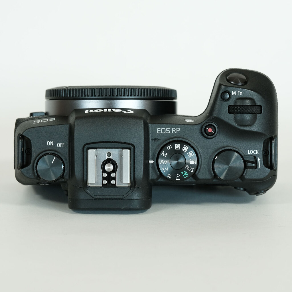 2000ショット以下！■ほぼ新品■ CANON EOS RP ボディ Amazon | Canon ミラーレス一眼カメラ EOS RP ボディ(レンズなし
