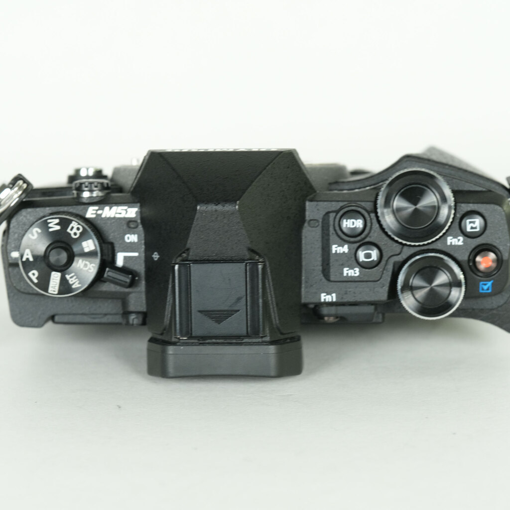 OLYMPUS OM-D E-M5 Mark II OLYMPUS OM-D E-M5 Mark II