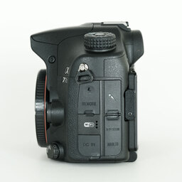 SONY α77IIボディ ILCA-77M2