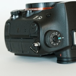 SONY α99II（ILCA-99M2）