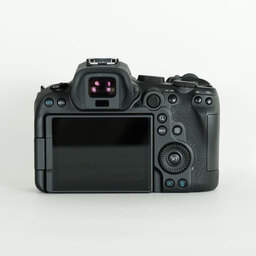 Canon EOS R6 Canon EOS R6