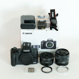 Canon EOS Kiss M Canon EOS Kiss M