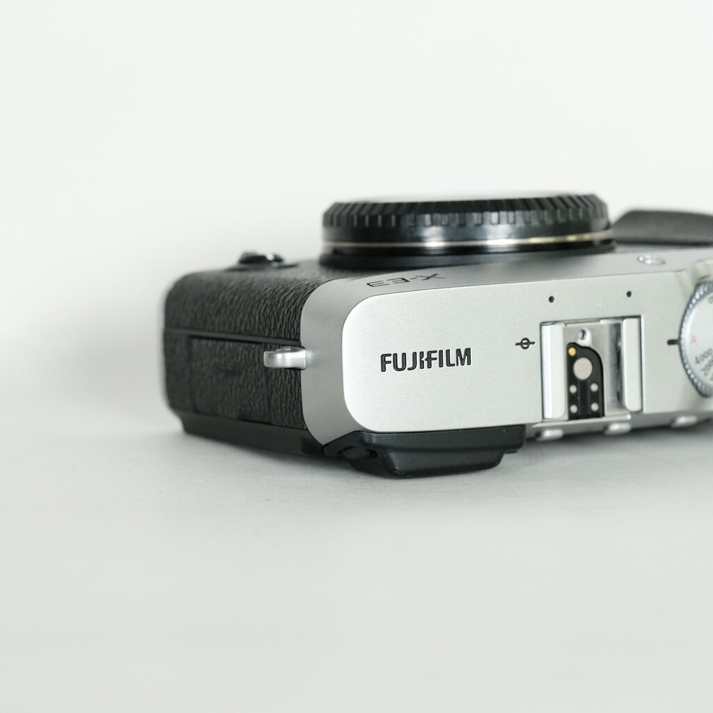 FUJIFILM X-E3 FUJIFILM X-E3