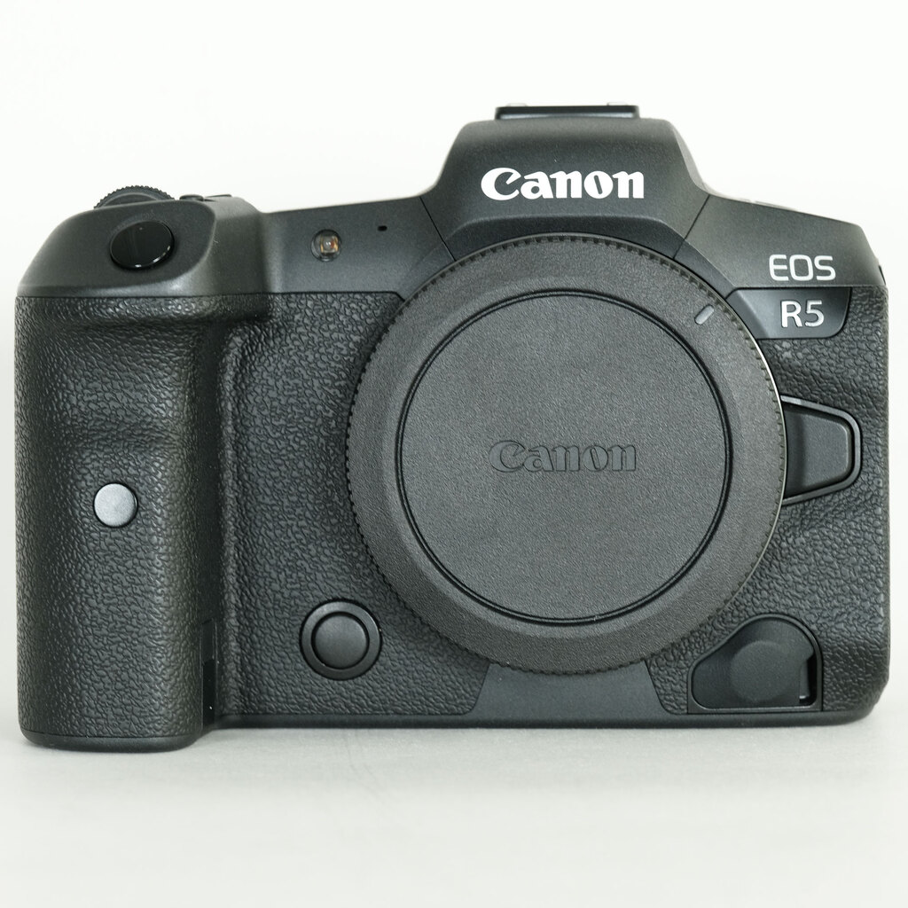 Canon EOS R5 Canon EOS R5