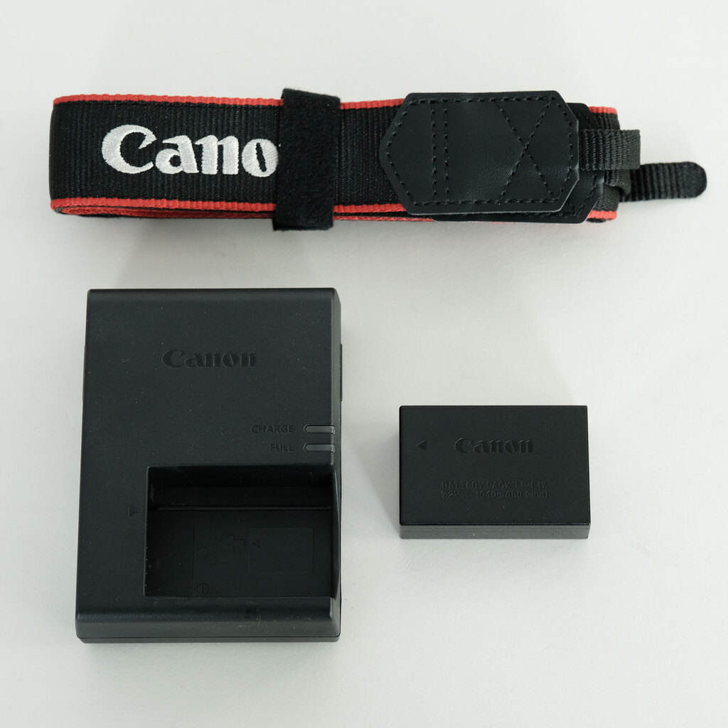 Canon EOS R10 Canon EOS R10