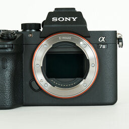 SONY α7 III(ILCE-7M3) SONY α7 III(ILCE-7M3)