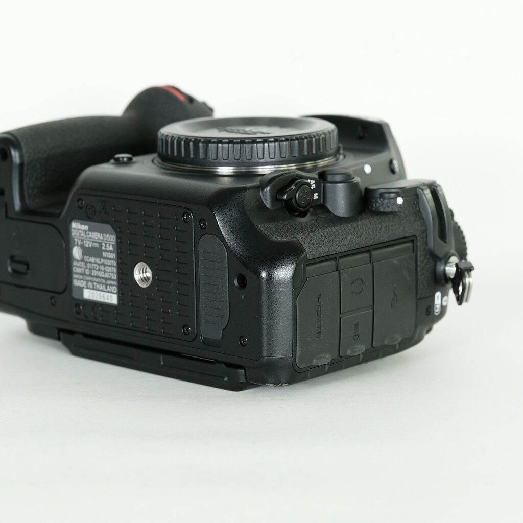 Nikon D500の出品 | ONE SCENE（ワンシーン）