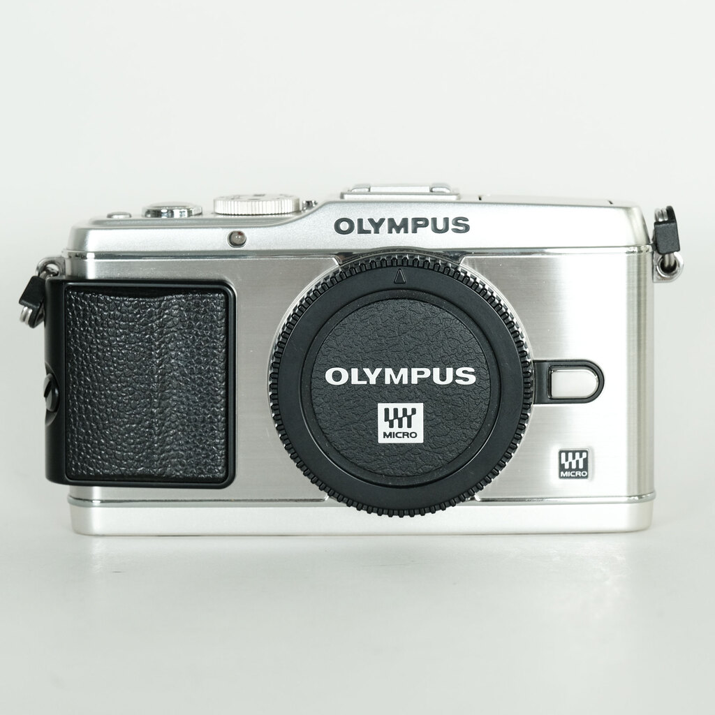 OLYMPUS PEN E-P3 ボディ シルバーの出品 | ONE SCENE（ワンシーン）