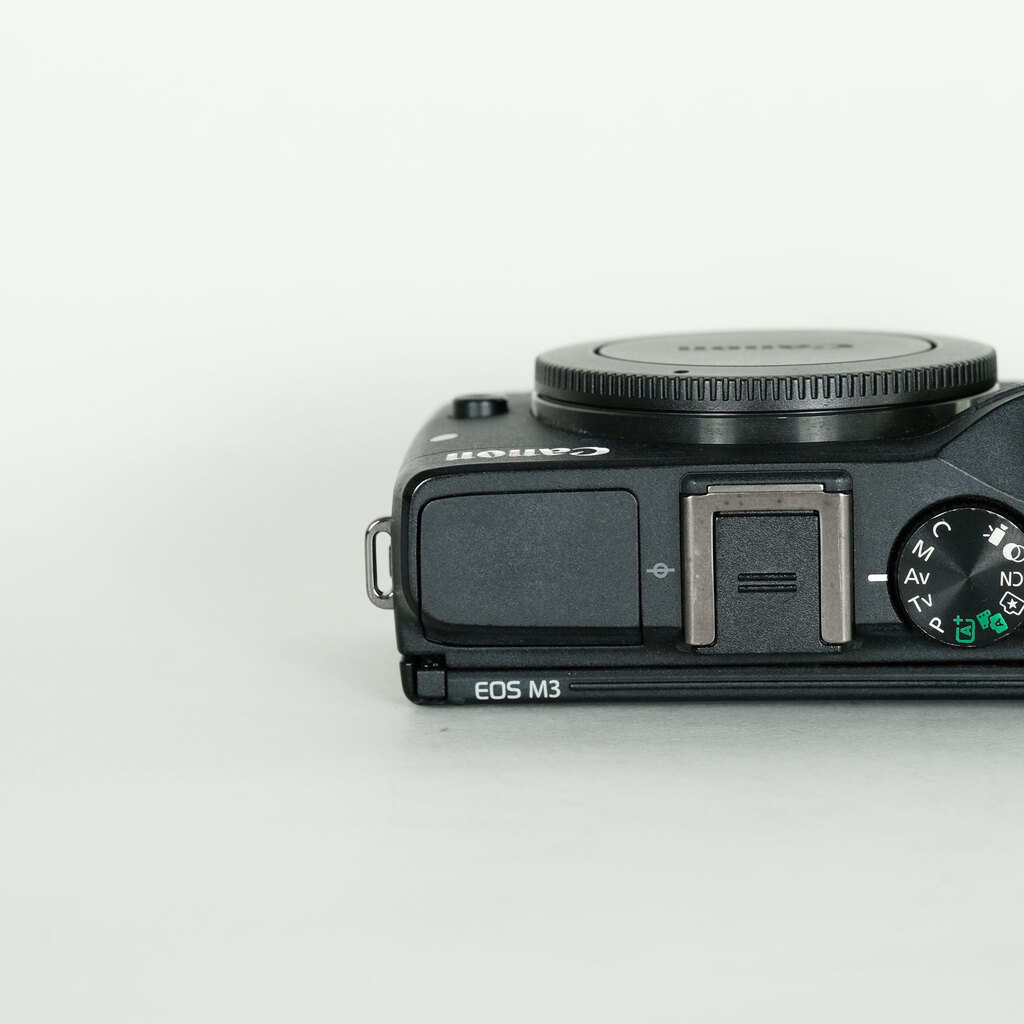 Canon EOS M3 ボディEVFキット ブラック