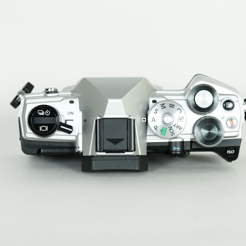 OM SYSTEM OM-5の出品 | ONE SCENE（ワンシーン）