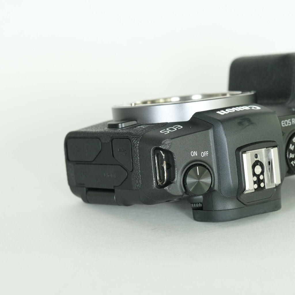 Canon EOS RP Canon EOS RP