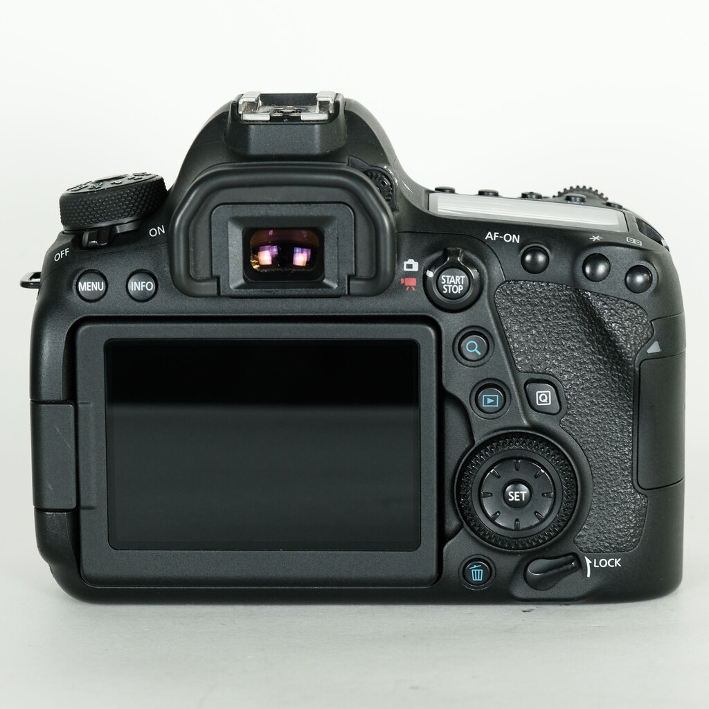 Canon EOS 6D Mark II