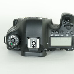 Canon EOS 6D Mark II Canon EOS 6D Mark II